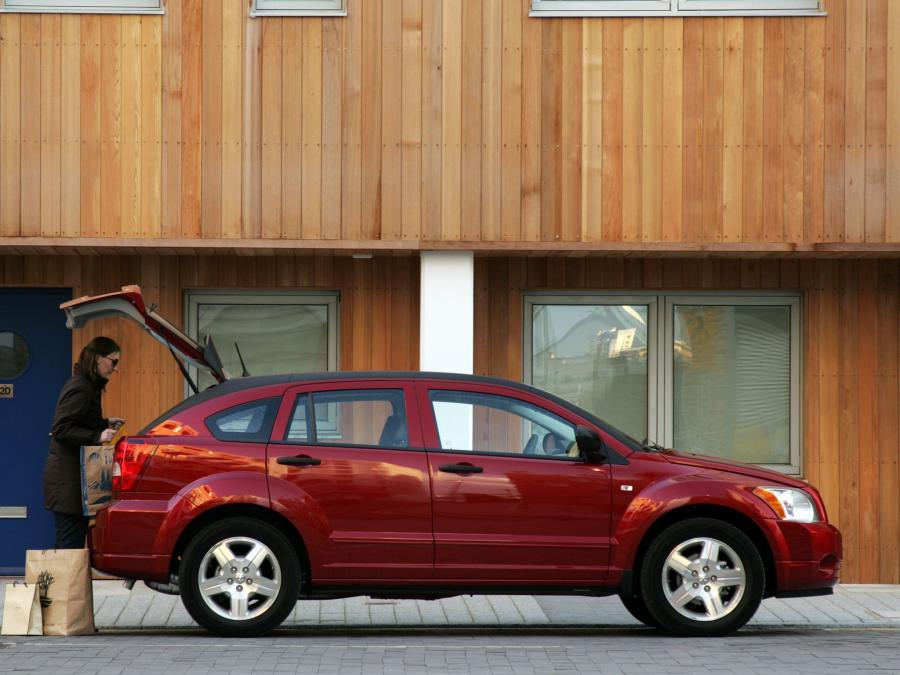  Dodge Caliber 2006 года  (UK) (фото 25 из 31)